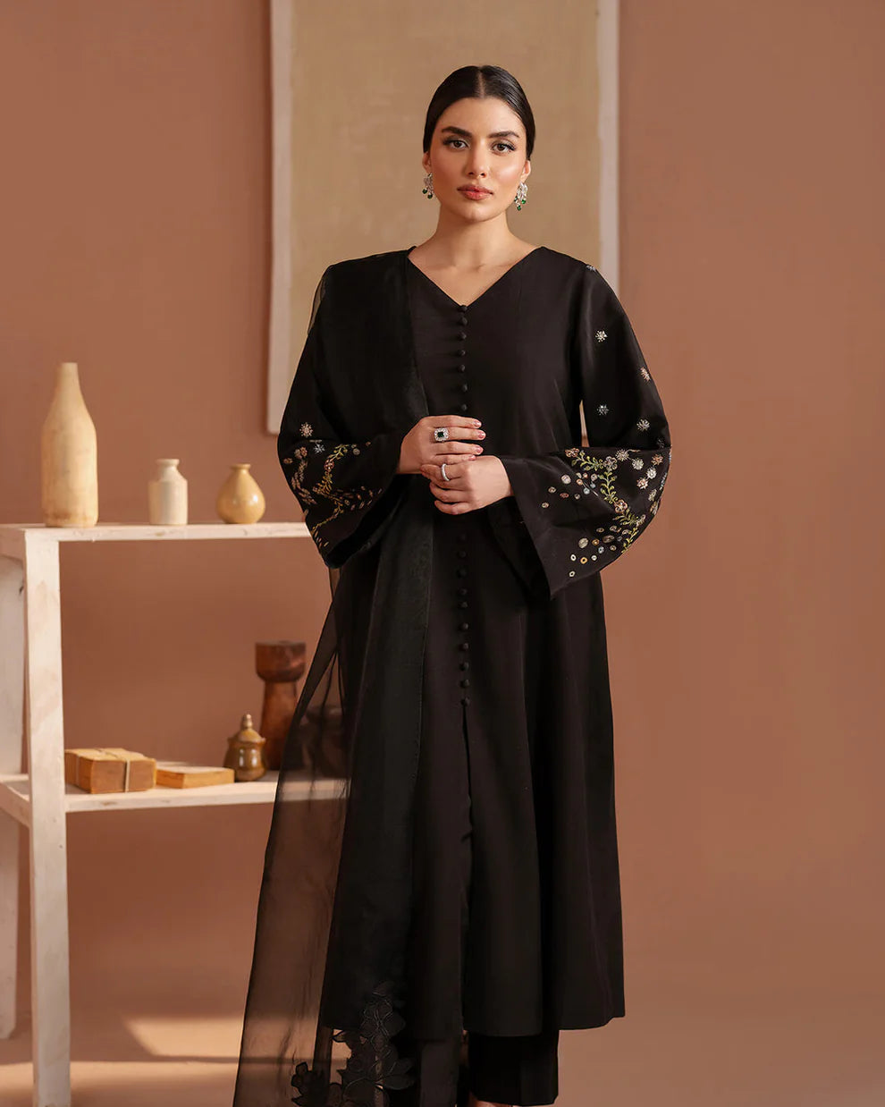Kylin - 3 Piece Embroidered Suit