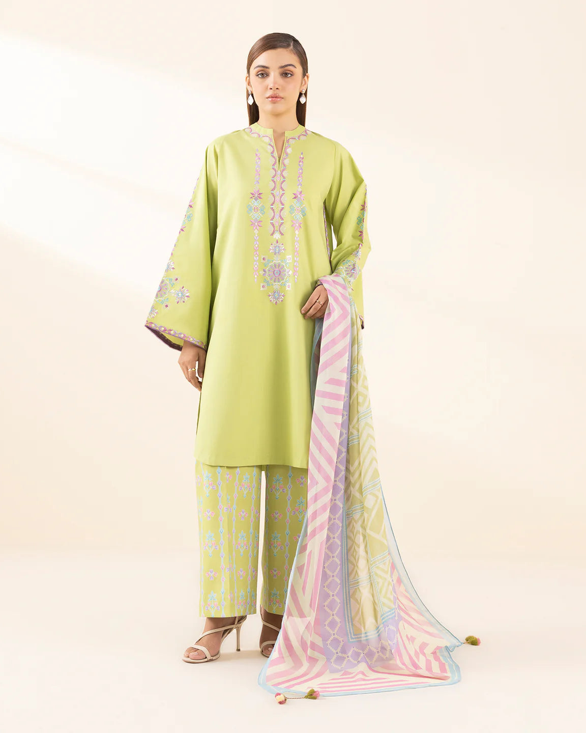 3 Piece - Embroidered Lawn Suit
